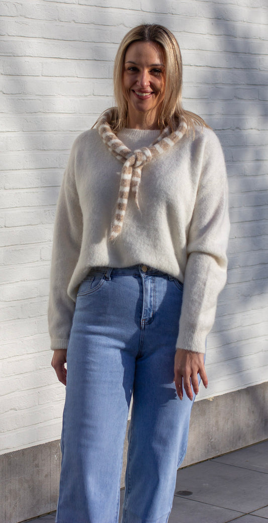 Daisy Knit Scarf – White