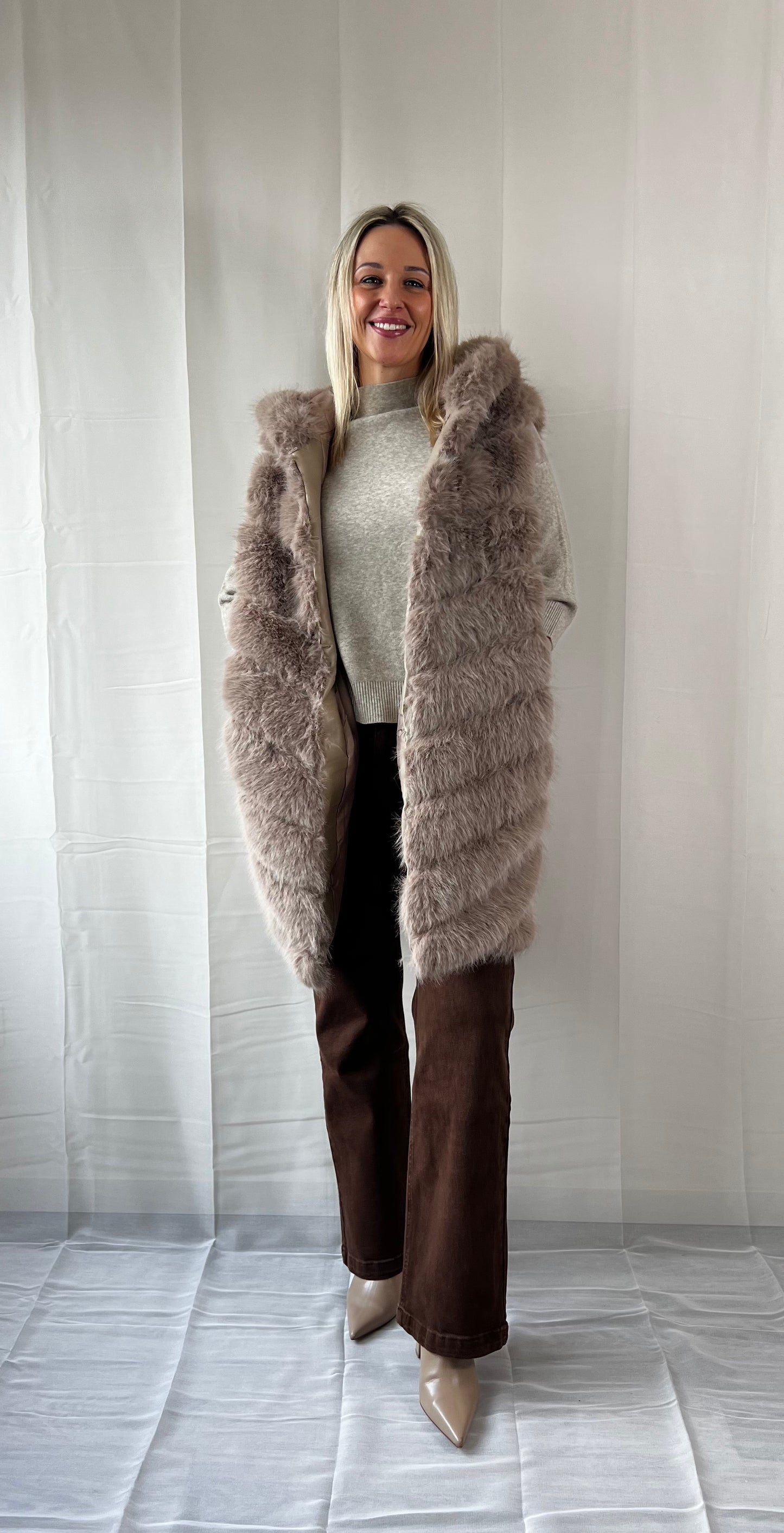 Élodie Sleeveless Coat